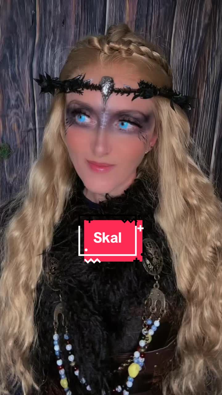 @Pixie_Scarlett