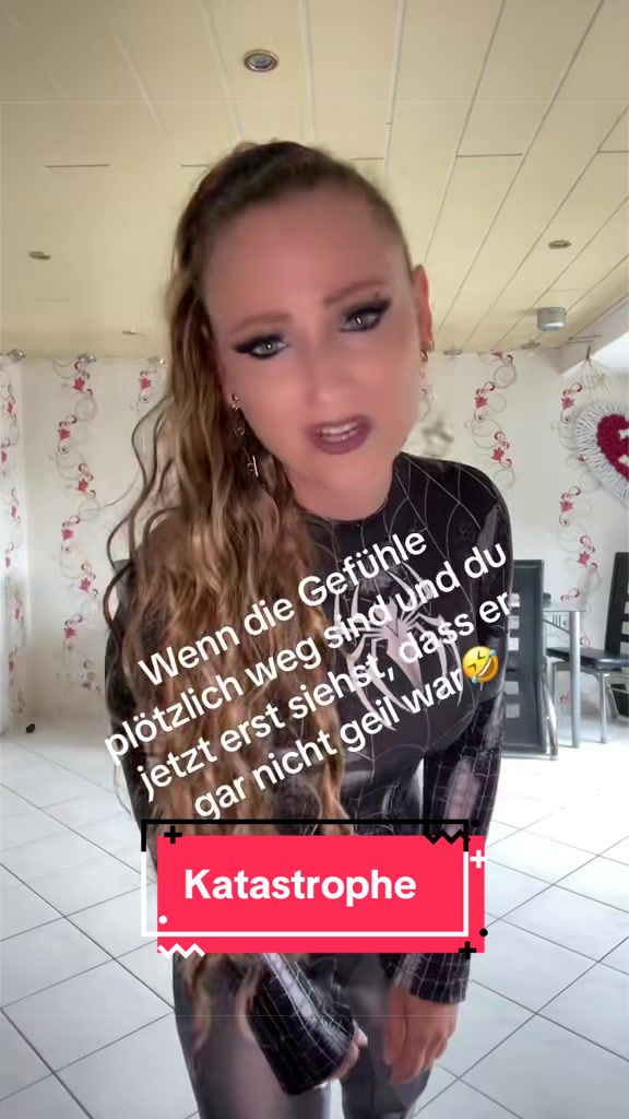 @🌺 𝓟𝓮𝓷𝓮𝓵𝓸𝓹𝓮🌺