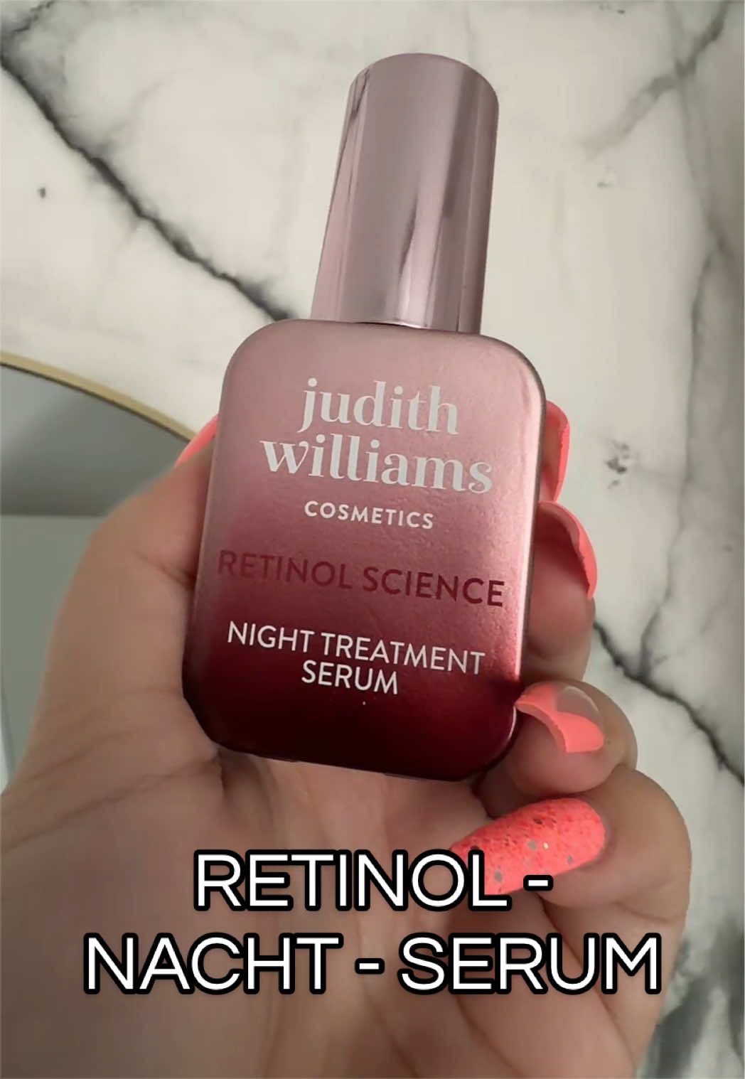 @melody.hollywood | Daily Finds