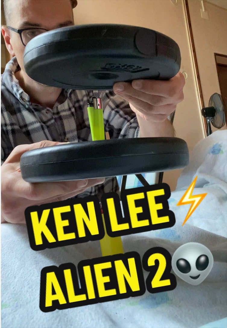 @Ken Lee👽⚡