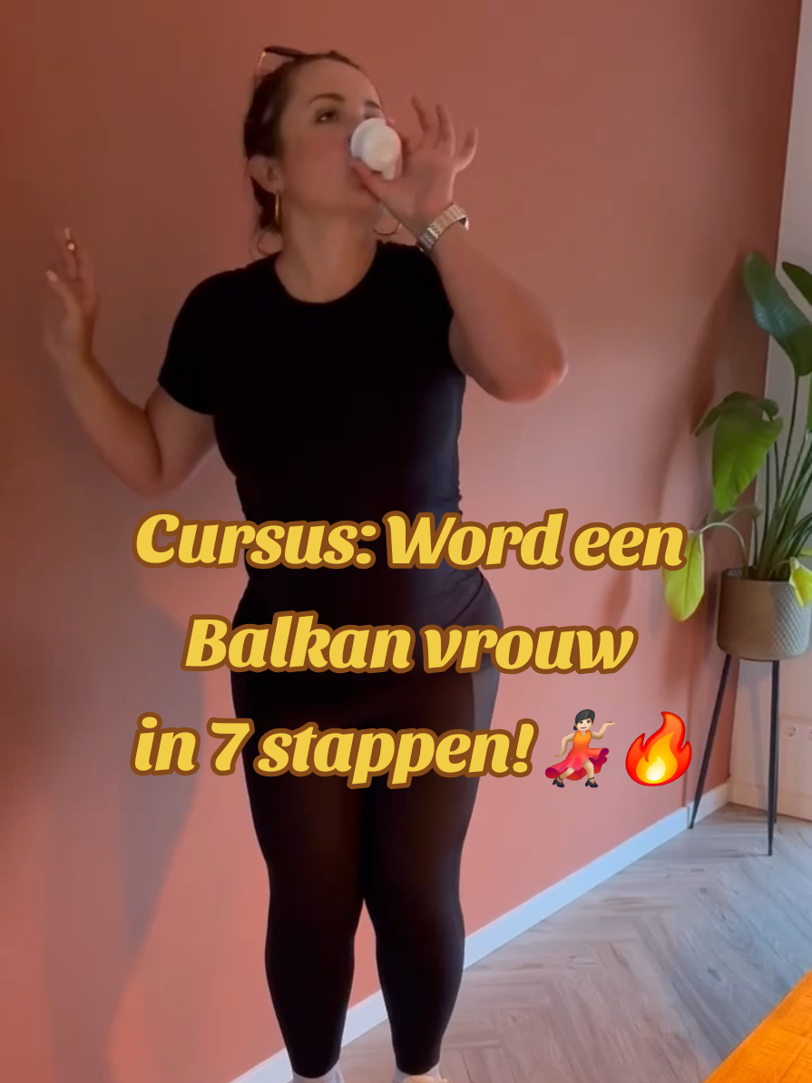@Elvira Semovic | Comedian