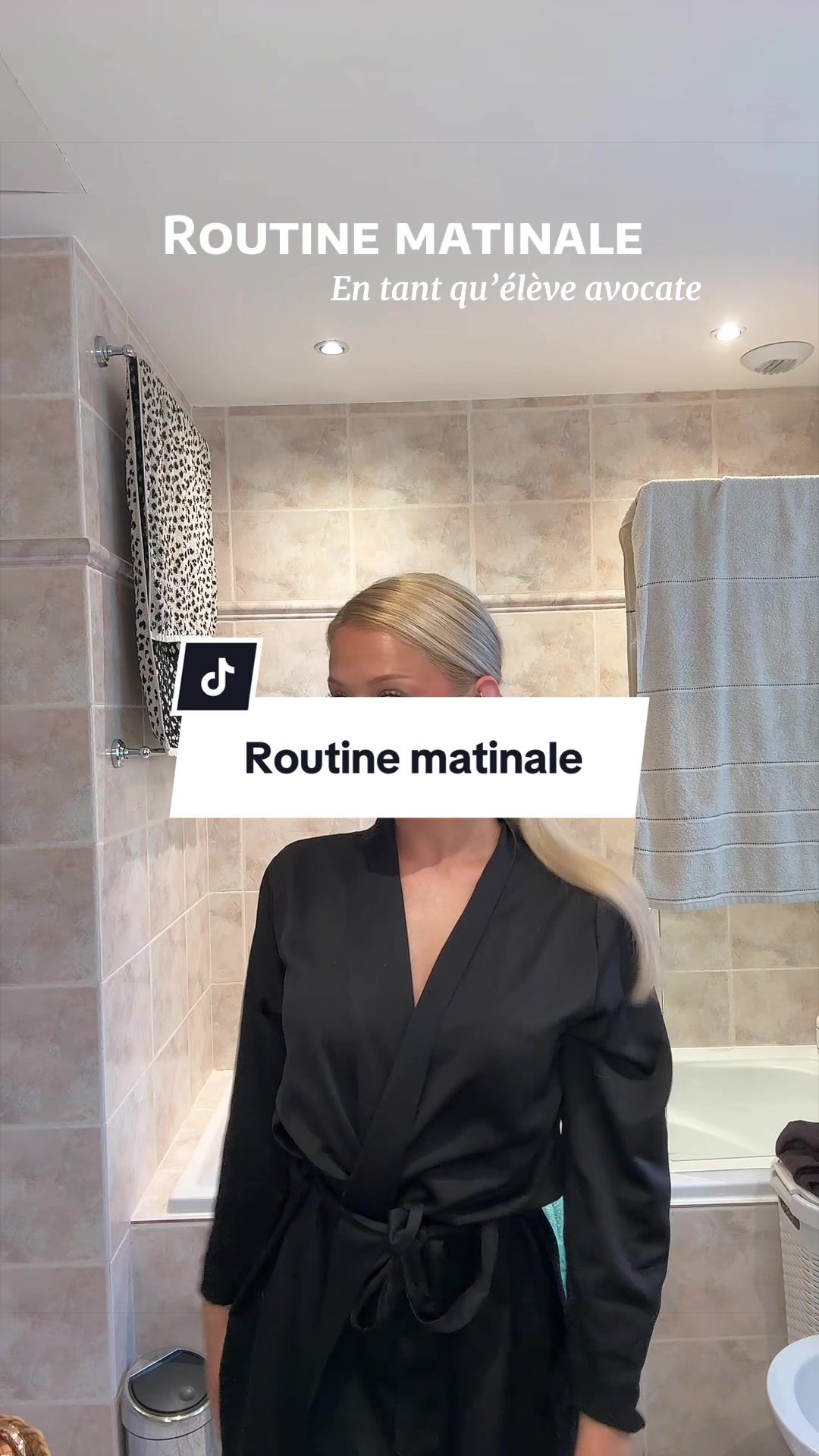 @leoniepapilloon