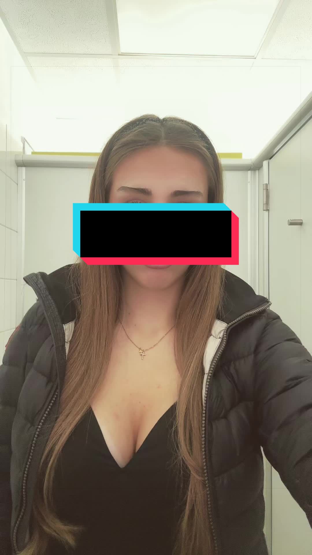@𝐌𝐚𝐫𝐥𝐚