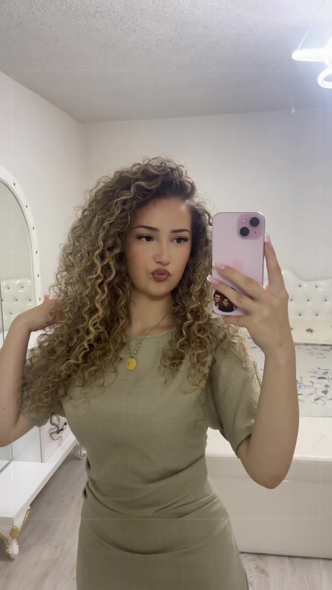 @🇦🇱