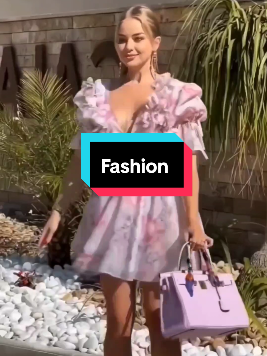@Carolina_Herrera