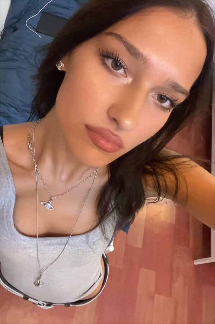 @️