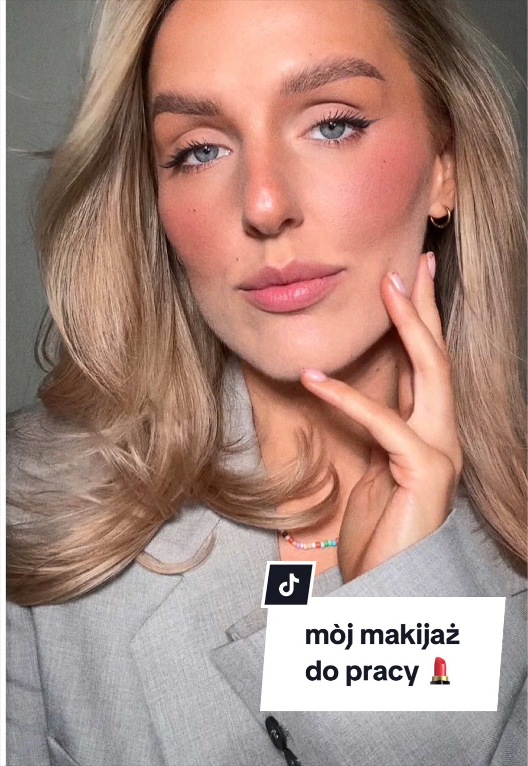 @dominika_makeup