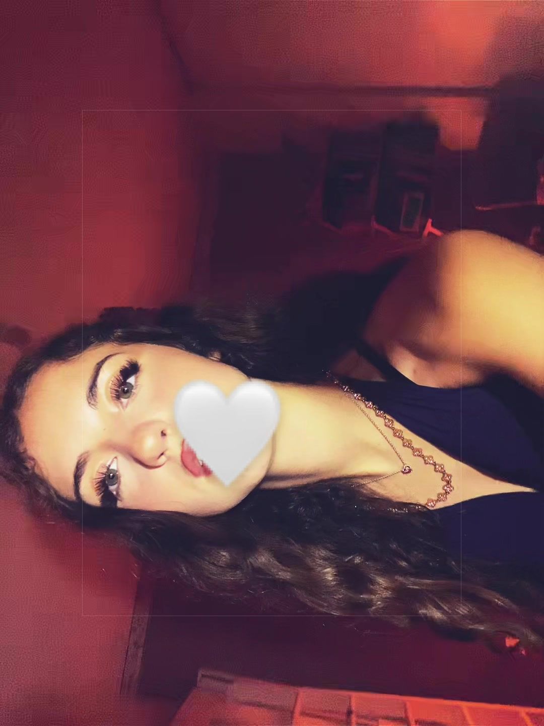 @Romy_{69}_