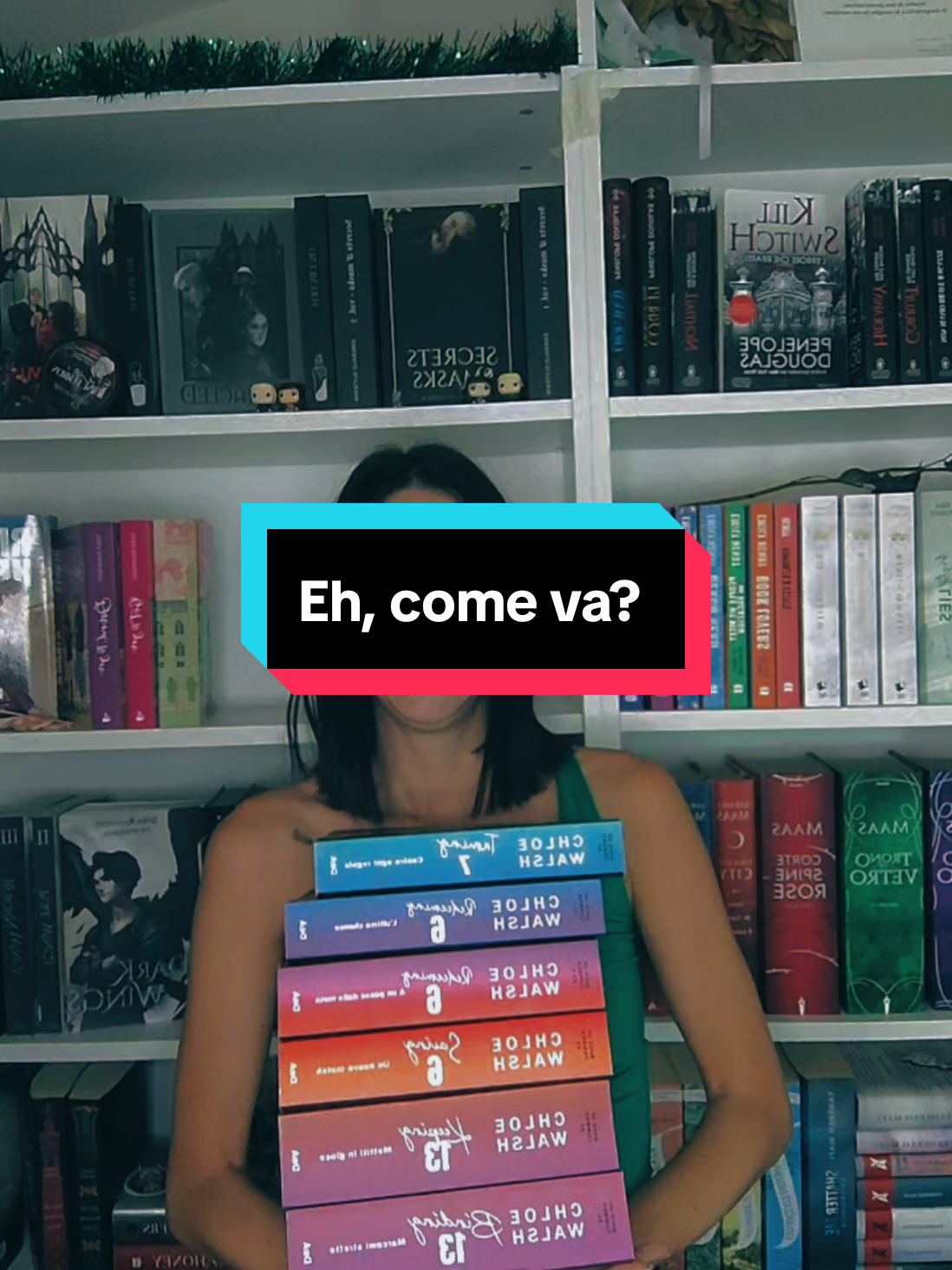 @_lacortedeilibri 🍸🐝