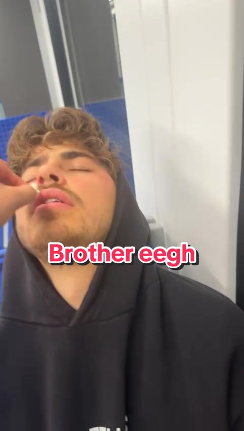 @b.grrr