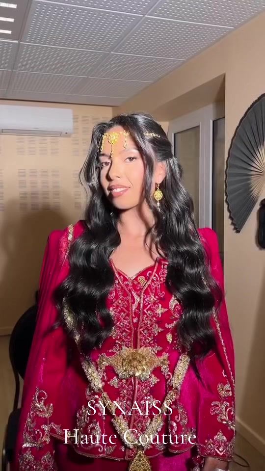 @synaisshautecouture