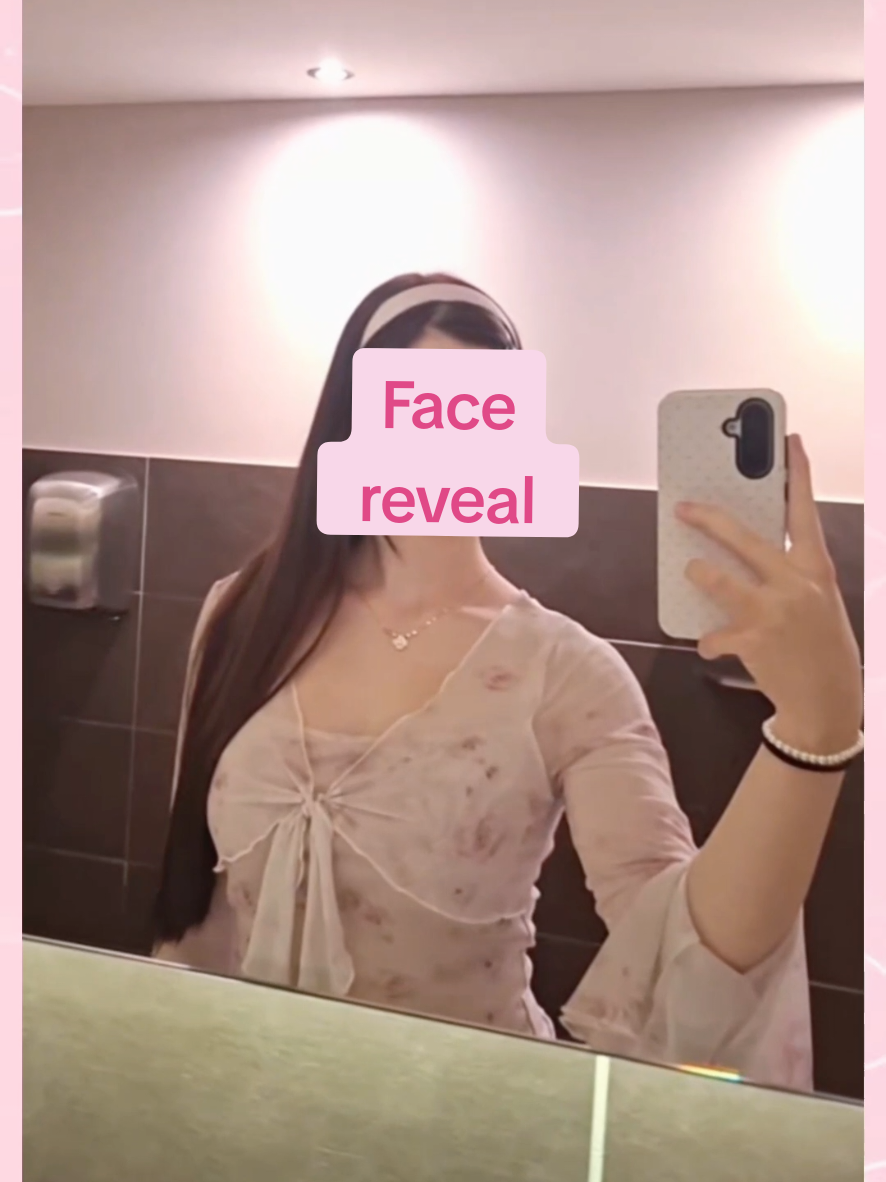 @⋆˚𖧷⋆𝒱𝒾𝓋𝒾⋆𖧷˚⋆