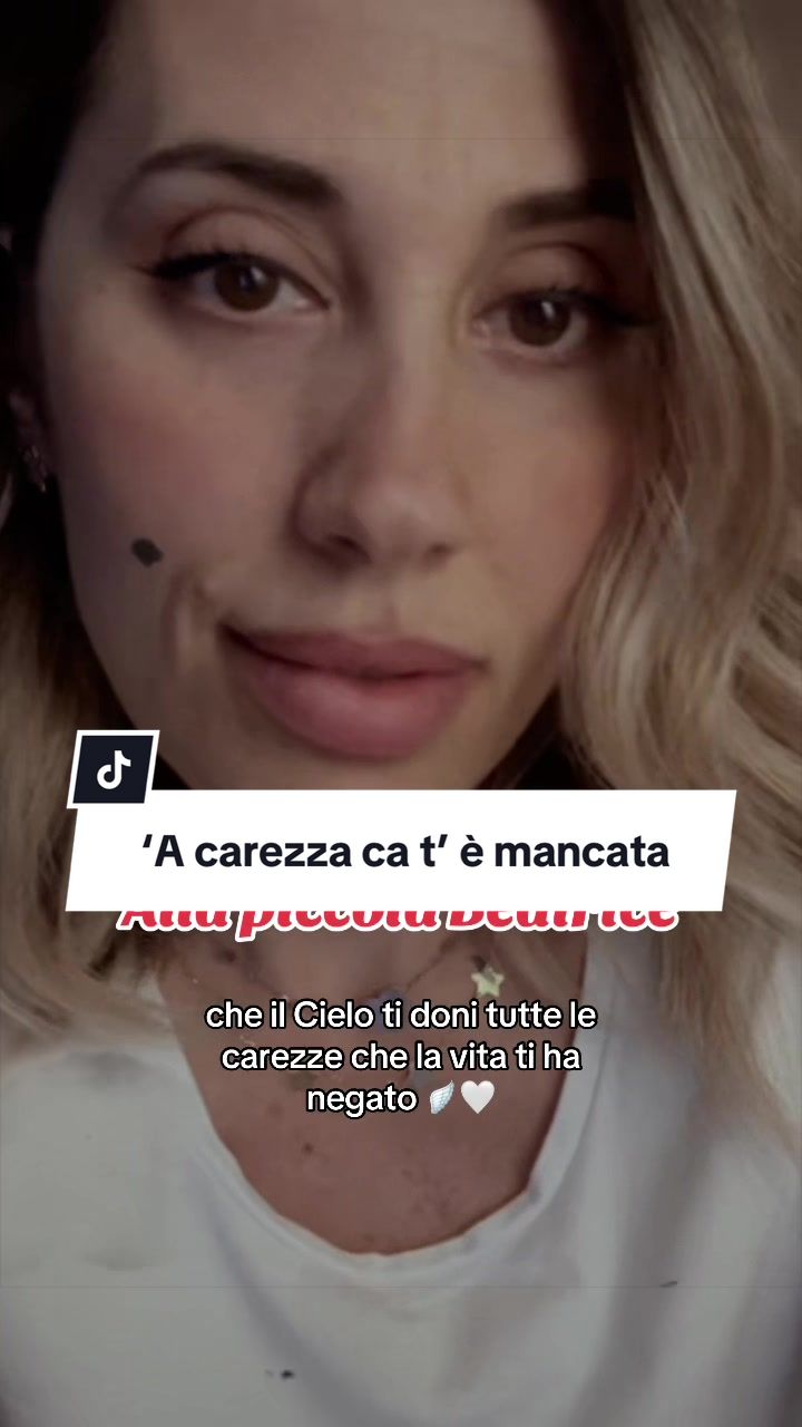 @AdeleValentino