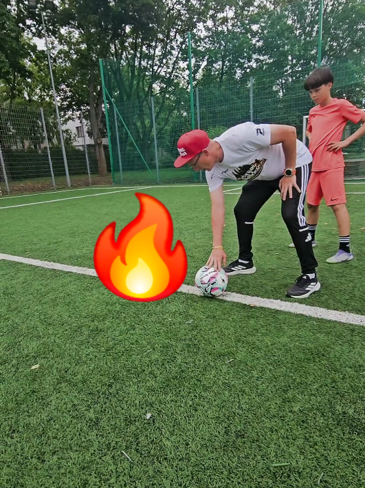 @Trener Dryblingu Piłkarskiego