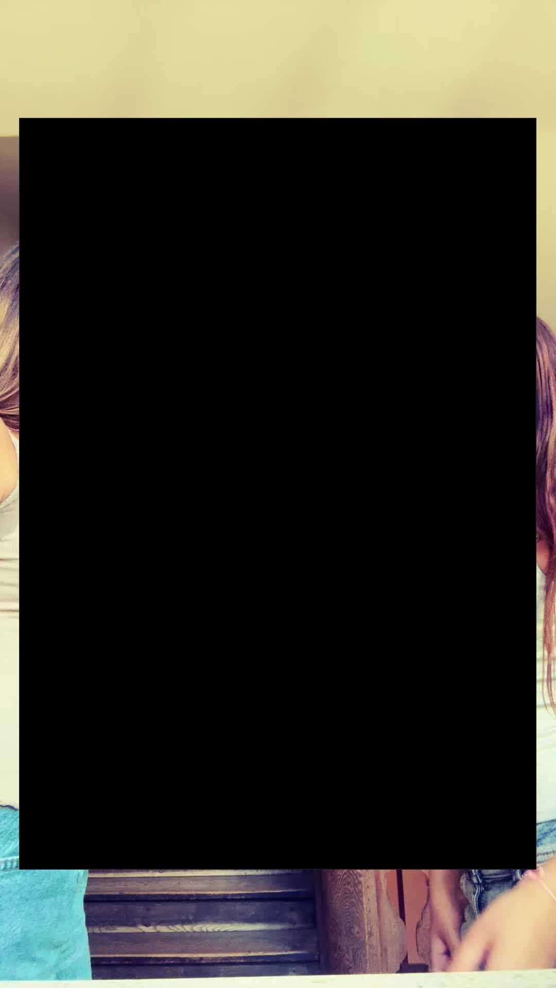 @𖣂