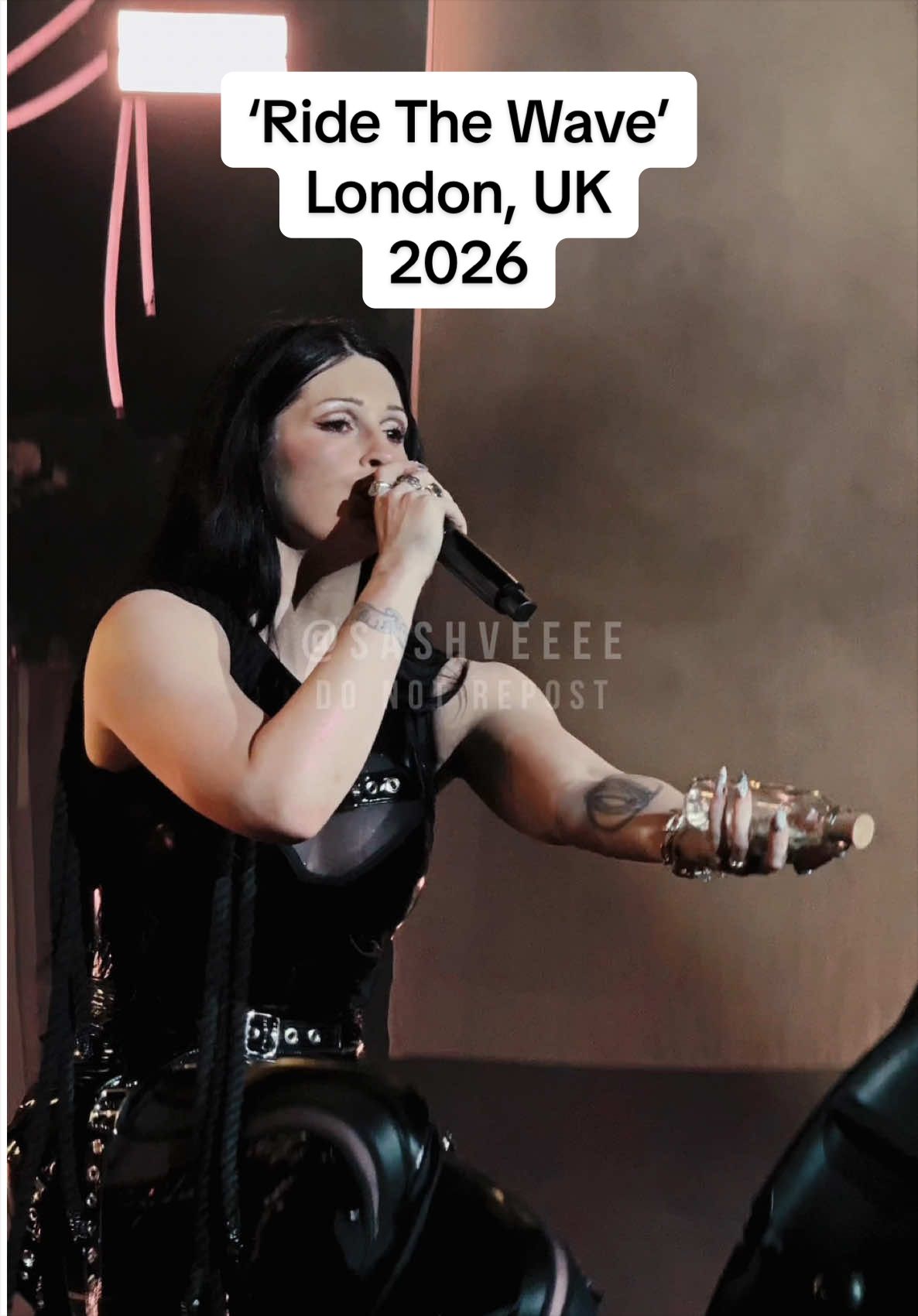 @Sash Vee ⛓️ girl in the pit
