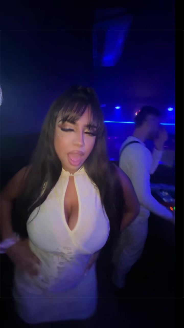 @𝑨𝑴𝑩𝑬𝑹’💋