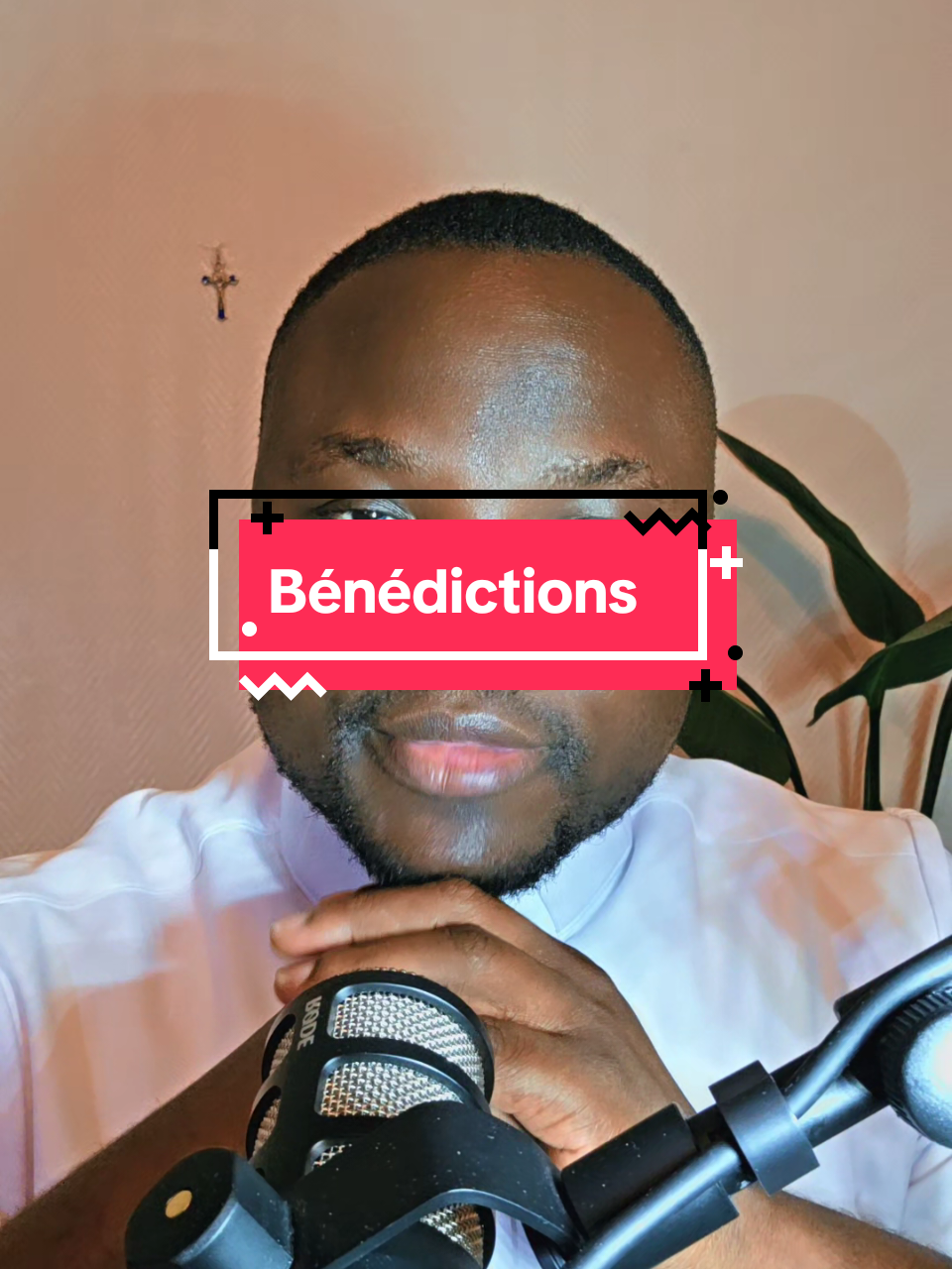 @Padre Pr&eacute;cieux 🇨🇵🇻🇦