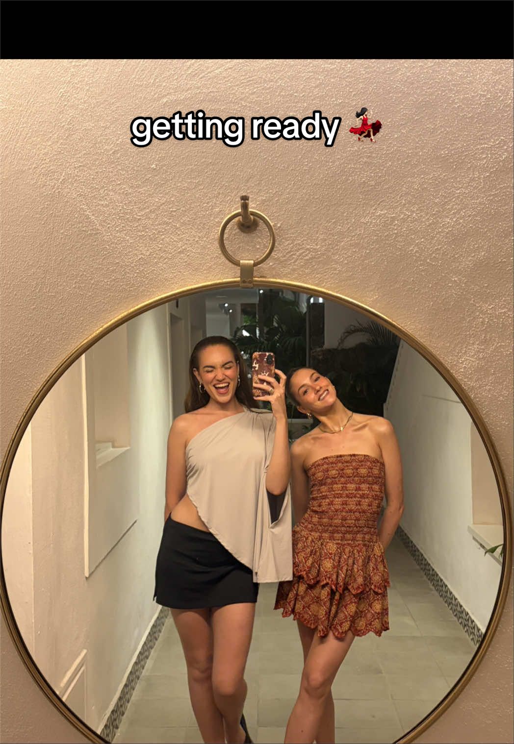 @courtanini ✮⋆˙
