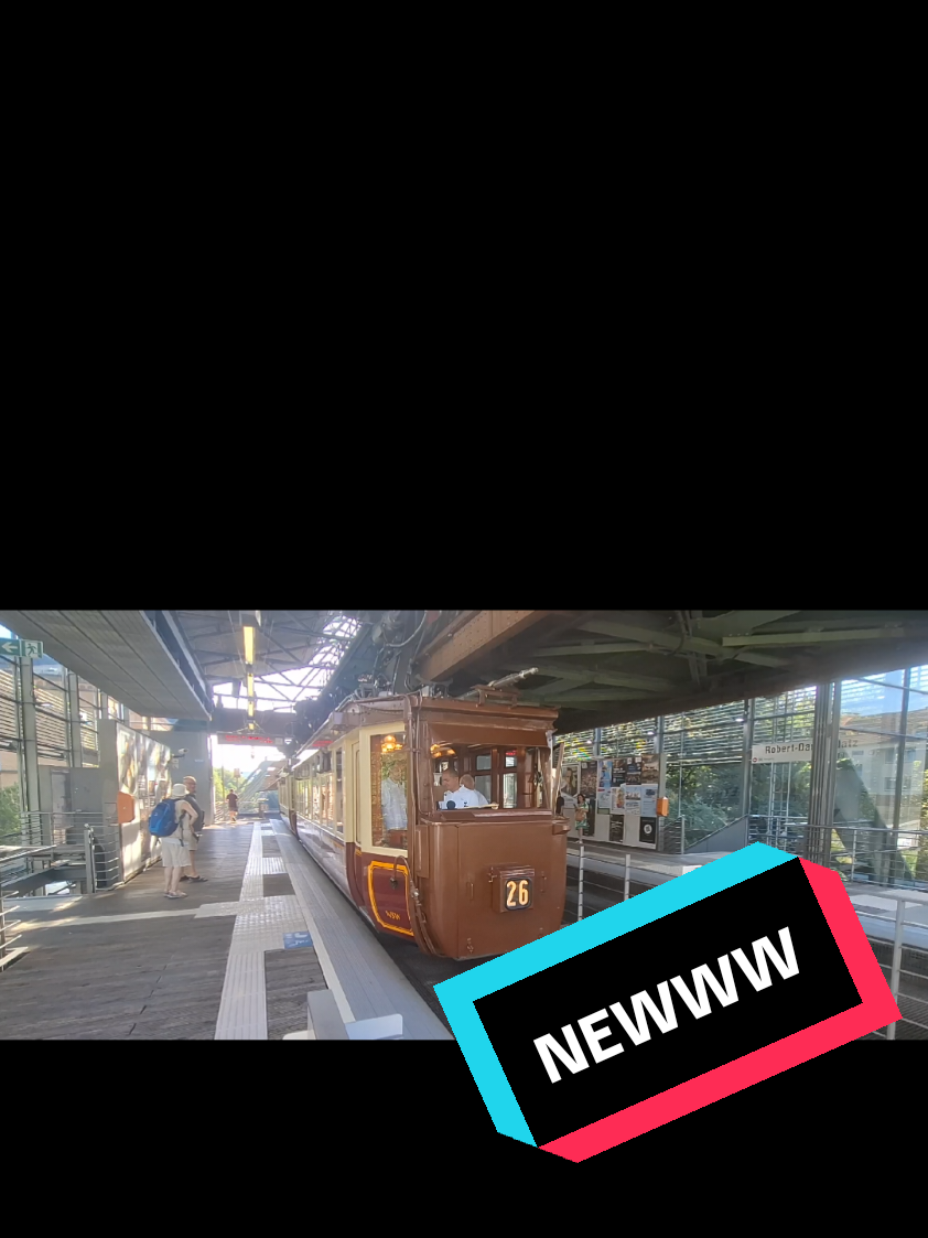 @bus/trainspotter wuppertal