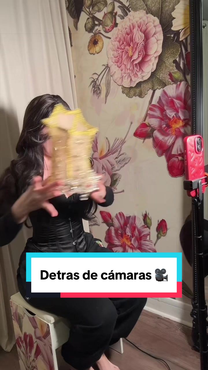 @Dayanis