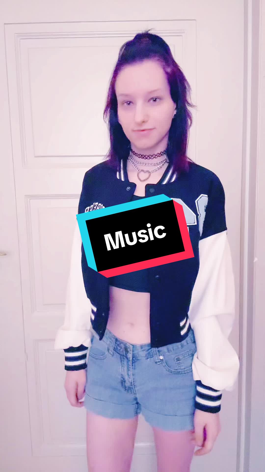 @Elly