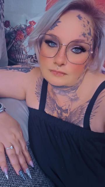 @Ossi_Diva_Official