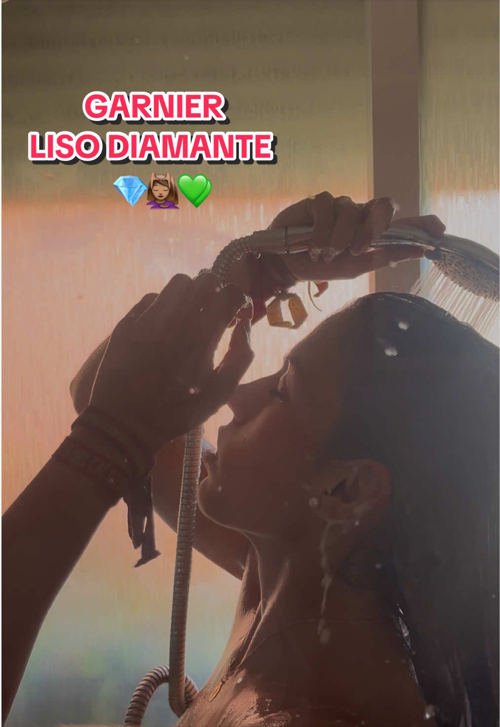 @Lara Gal&aacute;n