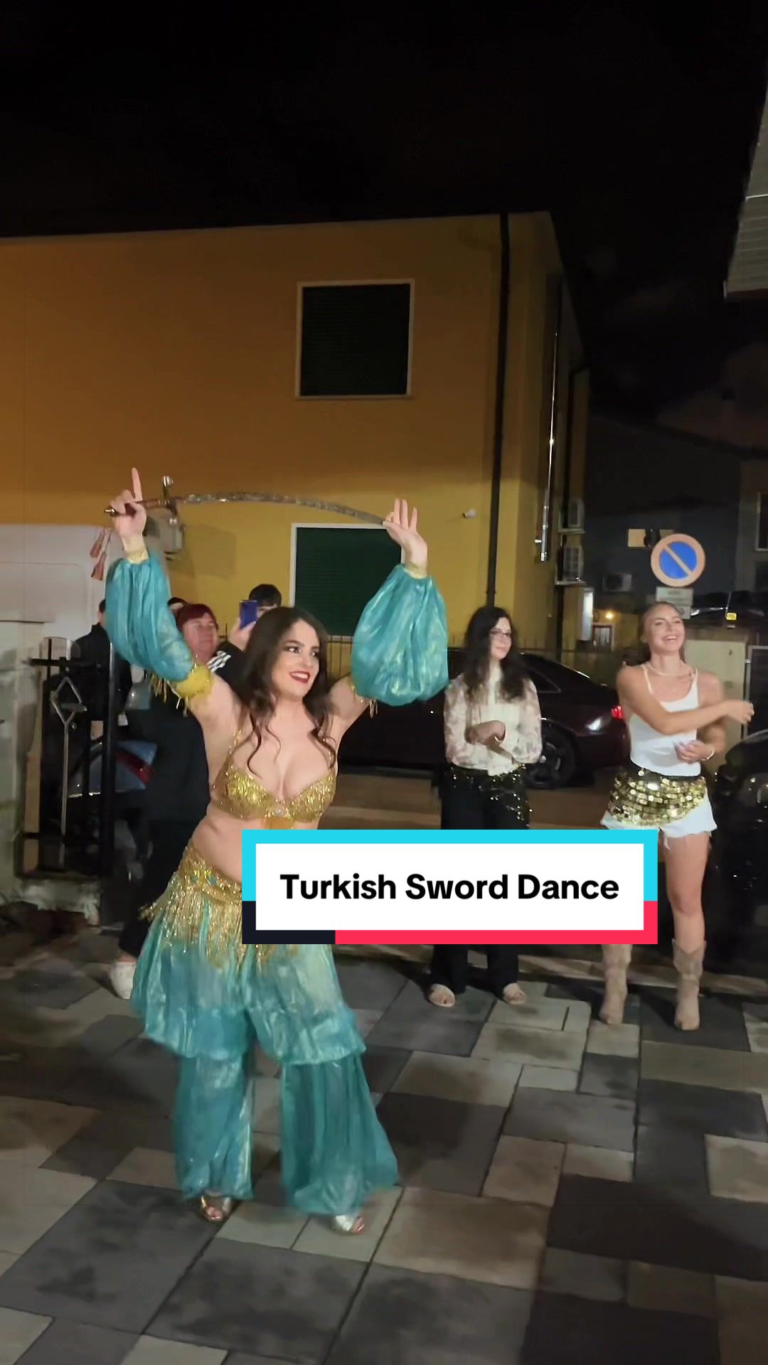 @Bellydance.Oriental.Raqsharqi