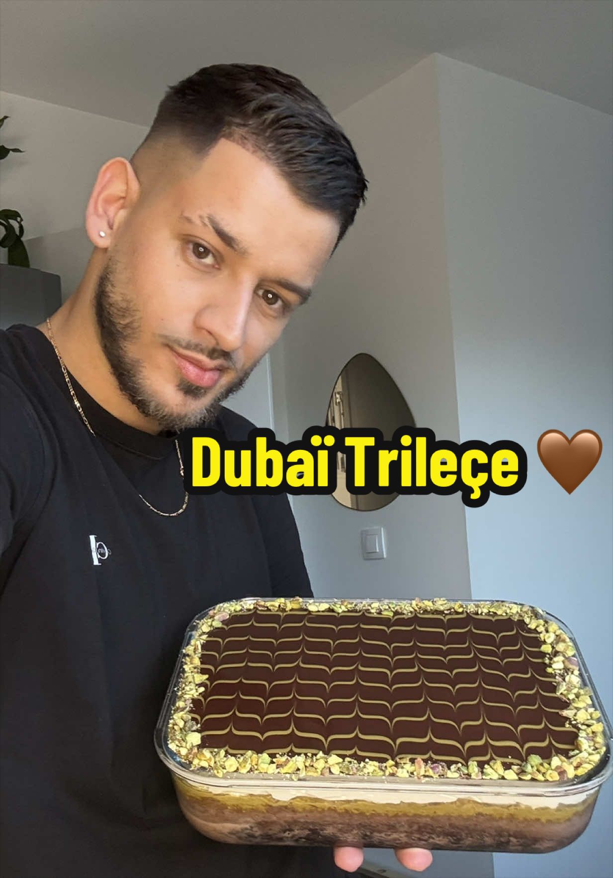 @EpicSweetCakes