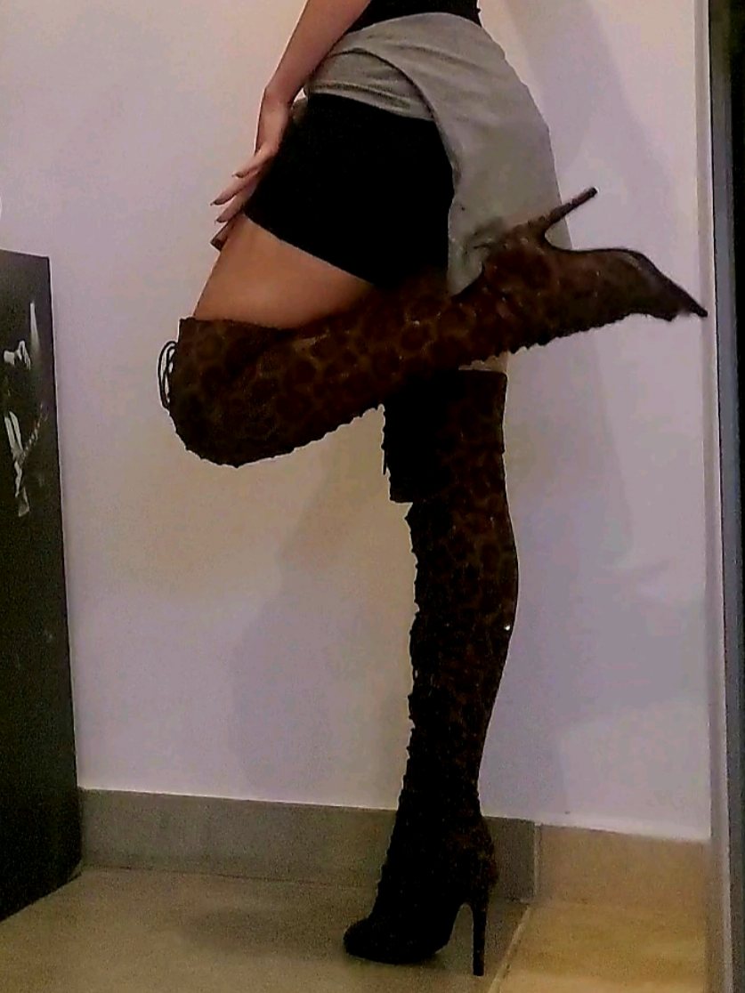 @Blondieinblack🖤🎀