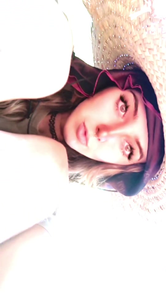 @✡ ᴀʟɪᴄᴇ ɪɴ ᴡQɴᴅᴇʀʟᴀɴᴅ ☭