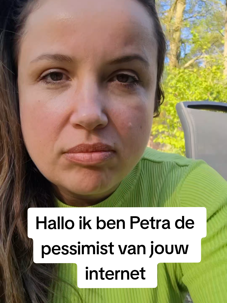 @Elvira Semovic | Comedian