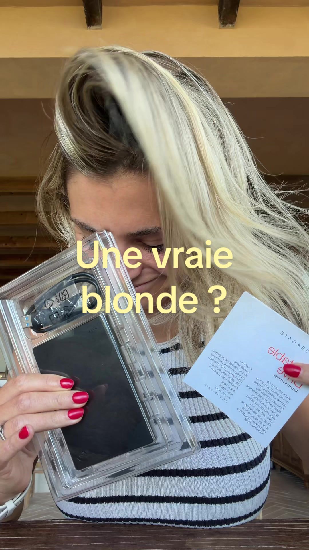 @zoeblondy