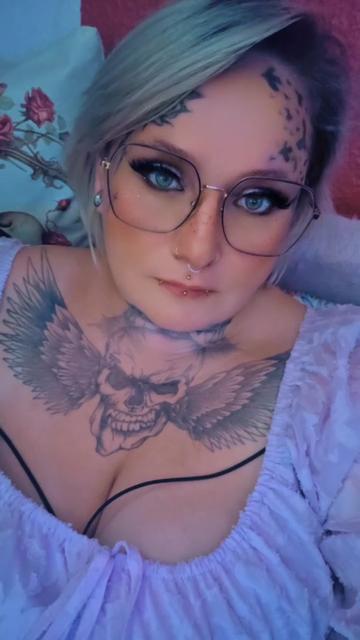 @Ossi_Diva_Official