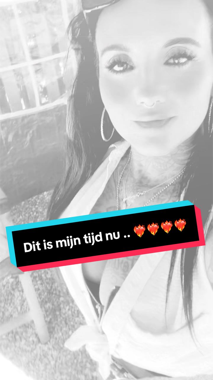 @Elisiabettyboob