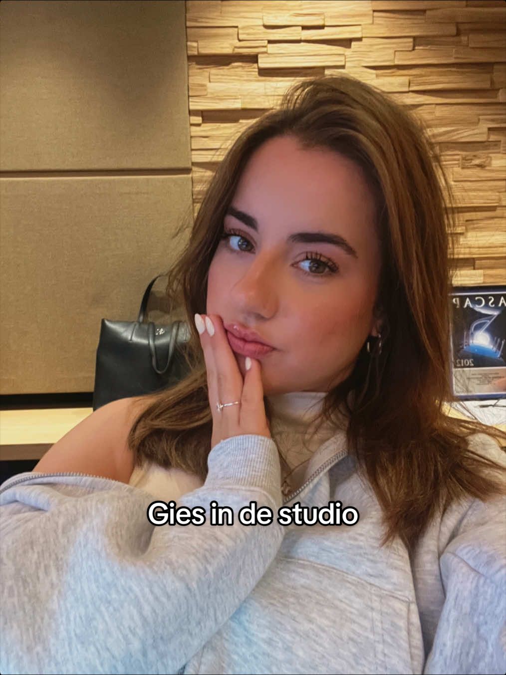@𝐆 𝐈 𝐒 𝐄 𝐋 𝐄