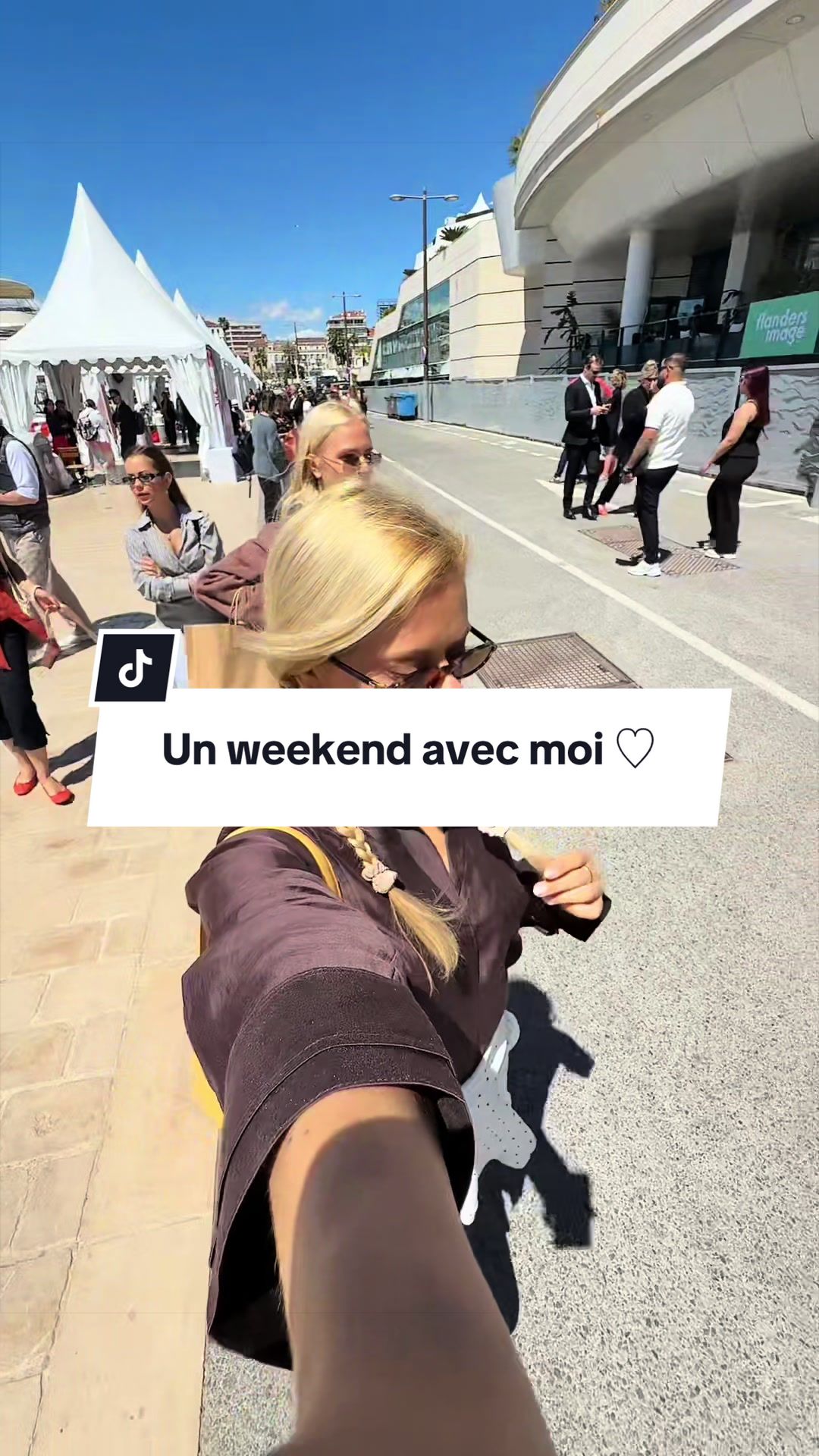 @leoniepapilloon