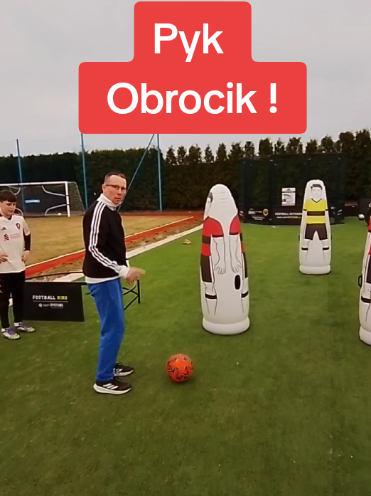 @Trener Dryblingu Piłkarskiego