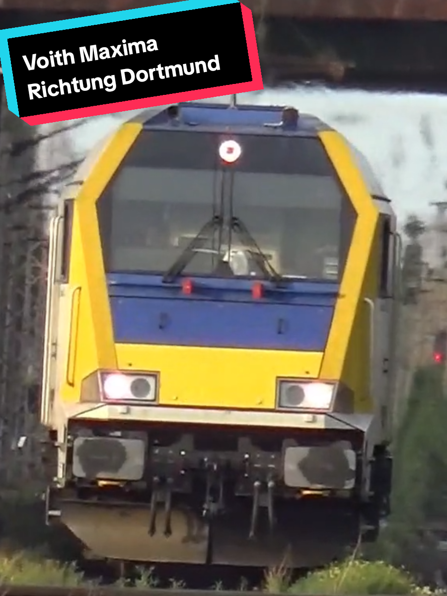 @Urban&Ruhrbahn:)