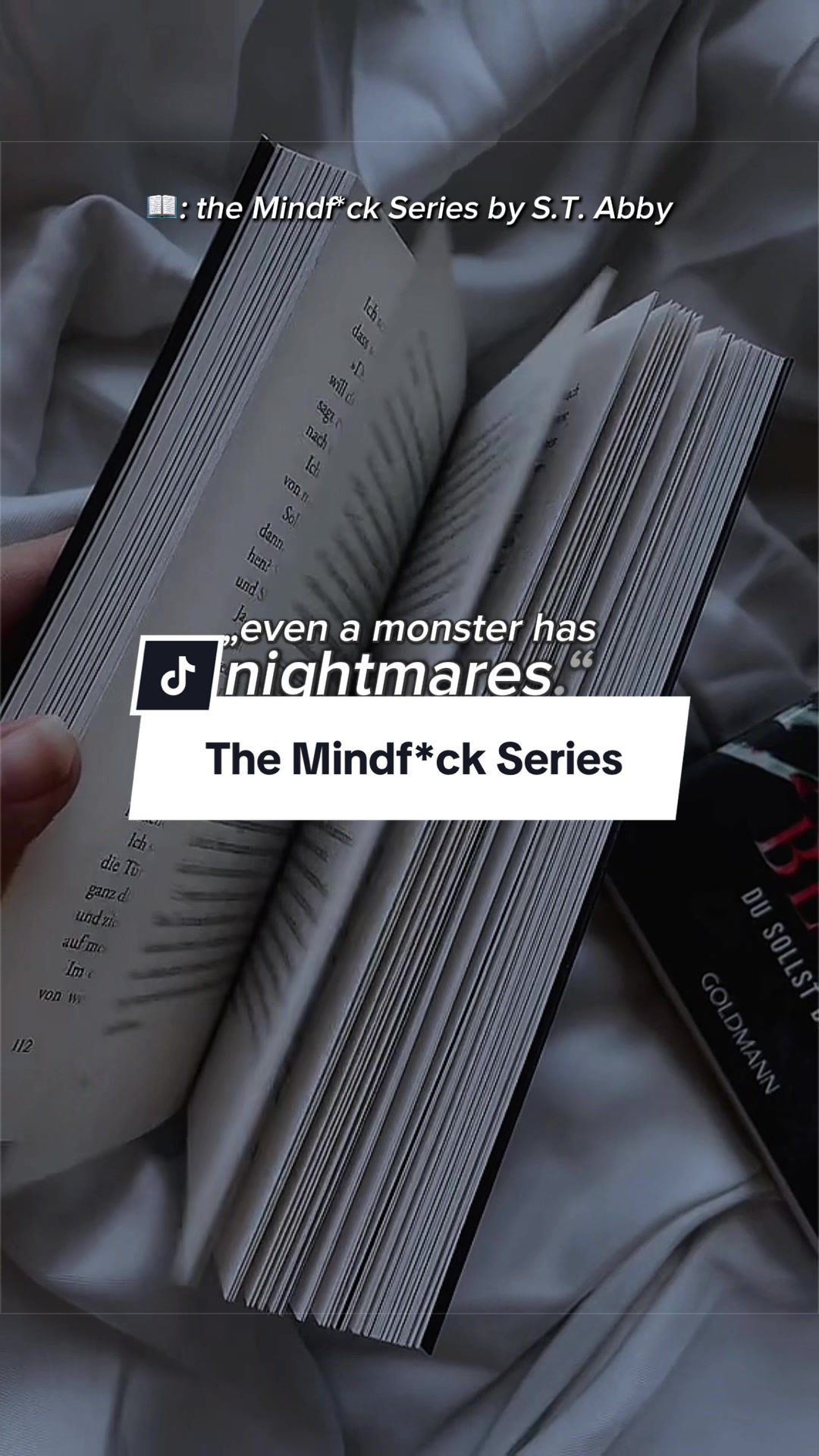 @Darkreads_by_Jess