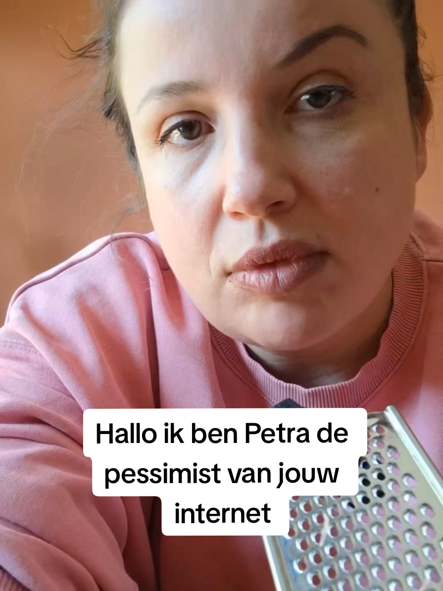 @Elvira Semovic | Comedian