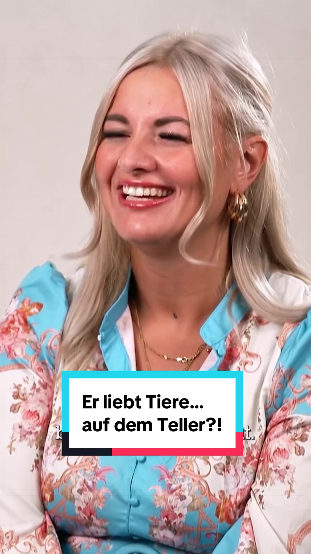 @firstdates.vox