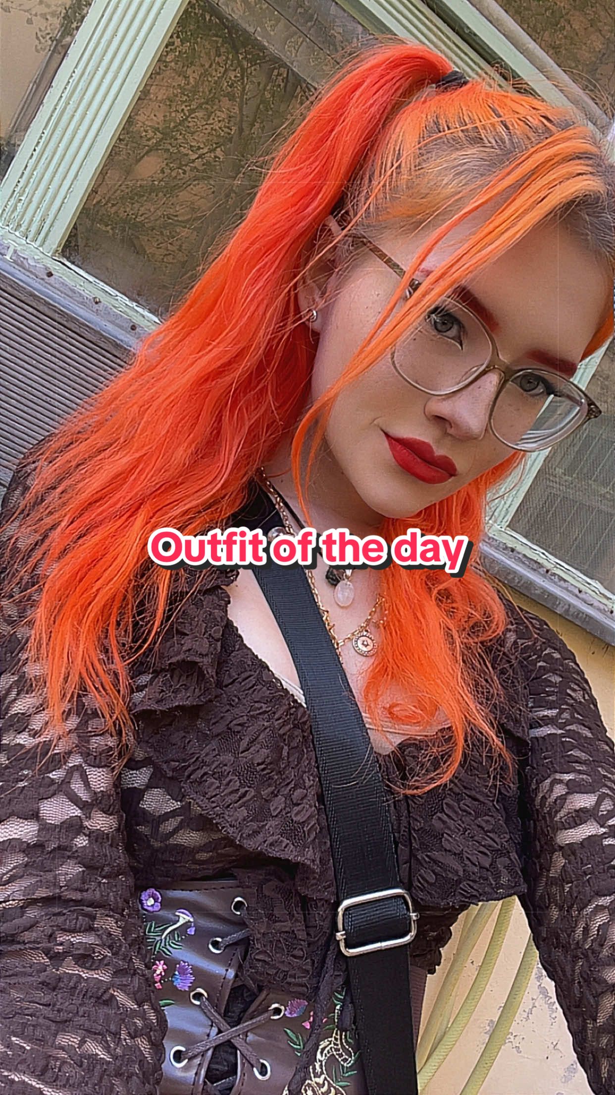 @flyfly_cw
