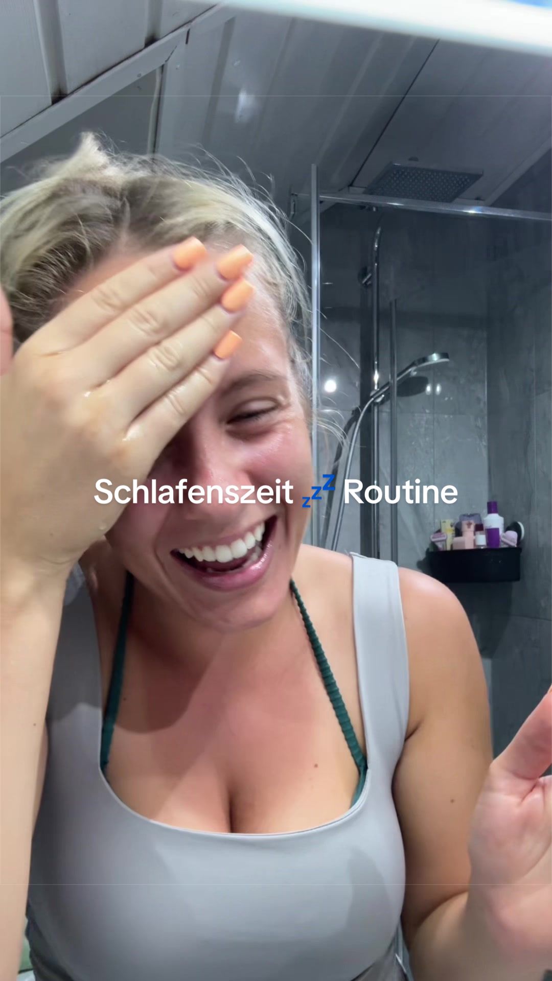 @Sophh