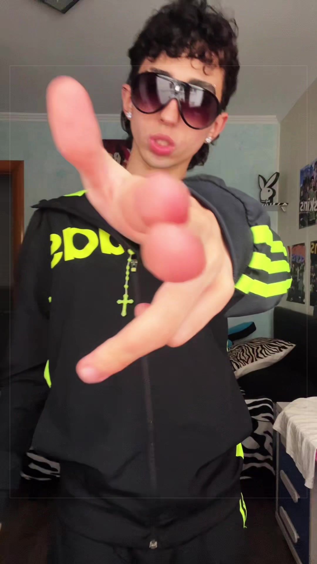@heyyeloy