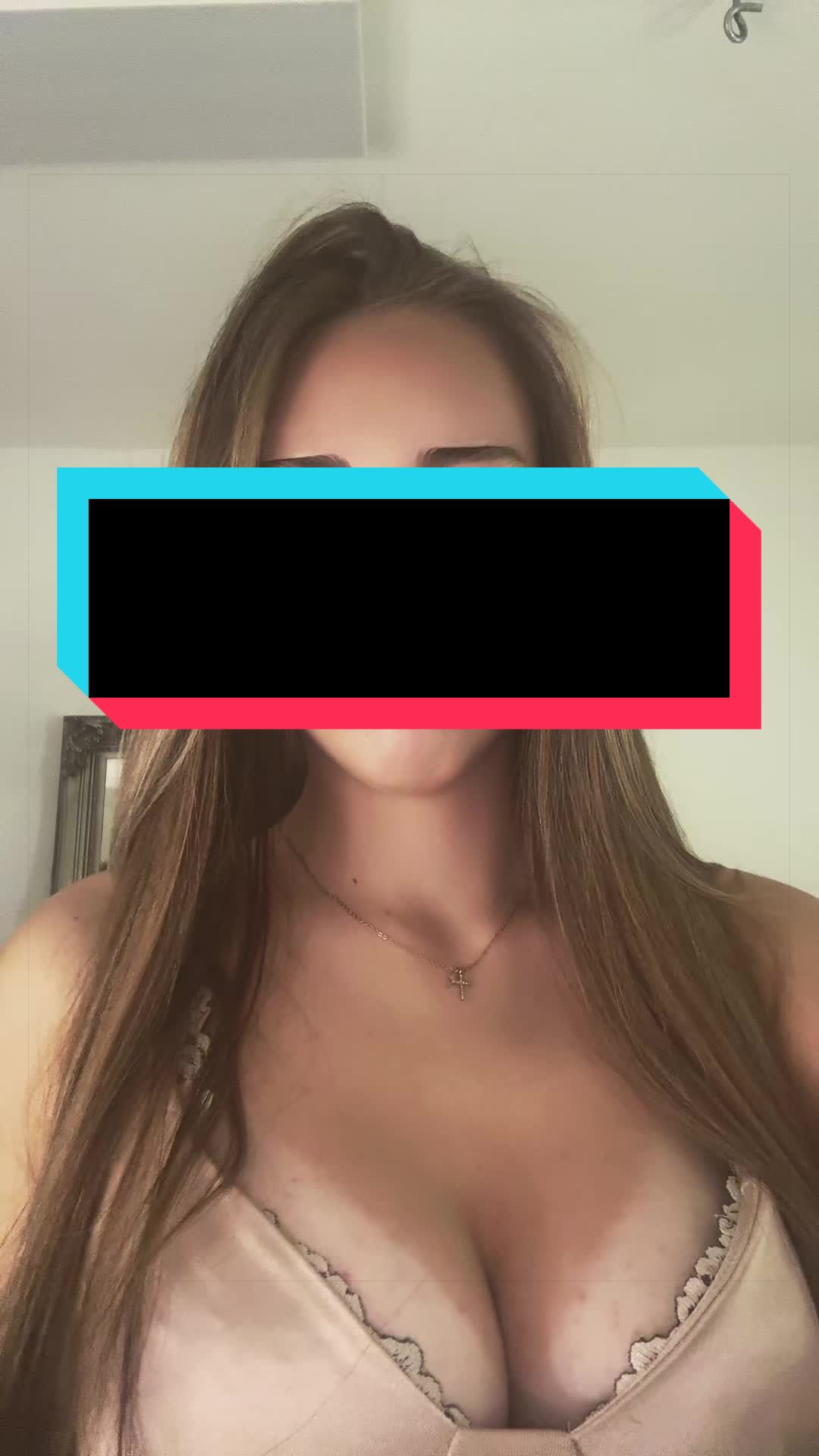 @𝐌𝐚𝐫𝐥𝐚