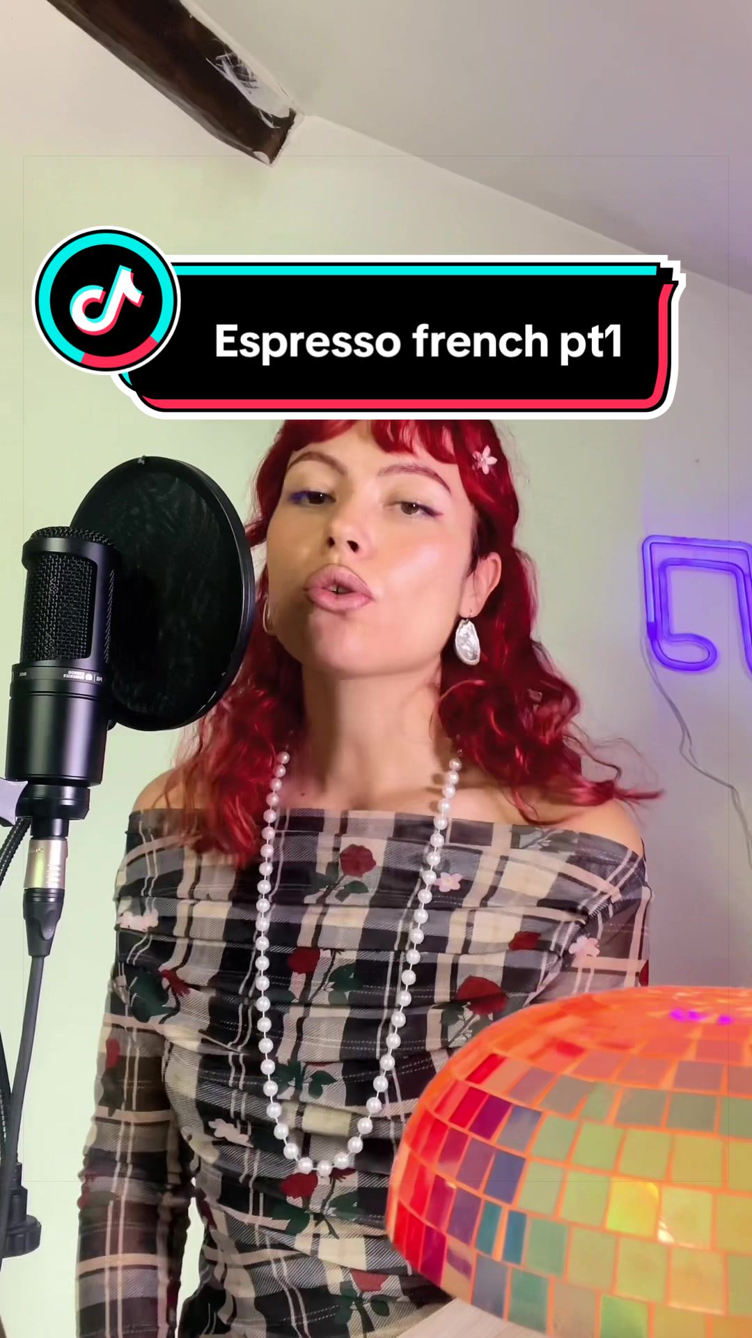 @LOUKA&Iuml;