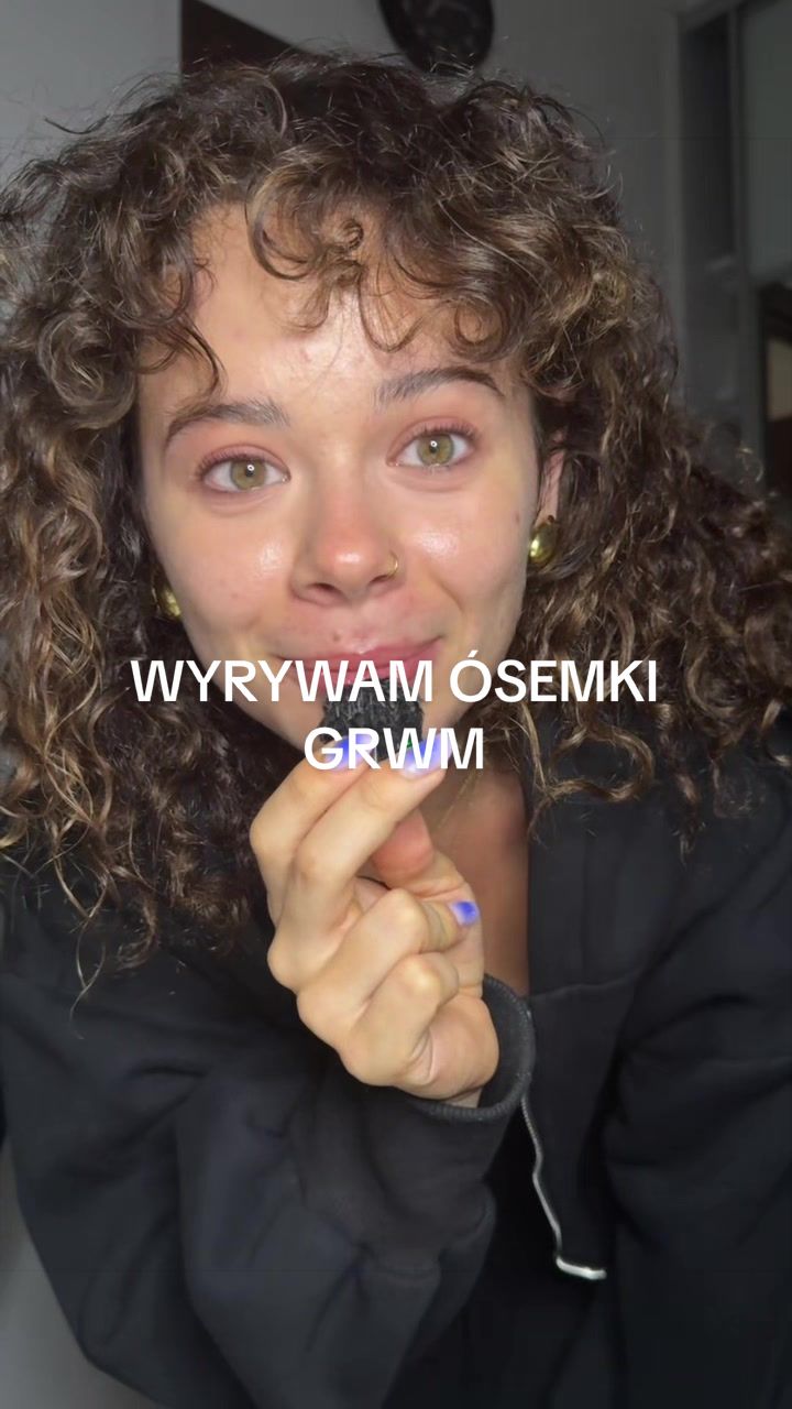 @CURLYBROWNIE• hair, GRWM •
