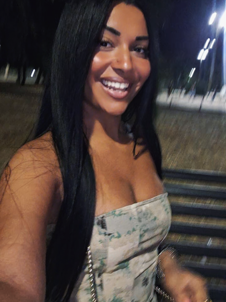 @Desir&egrave; 🦂